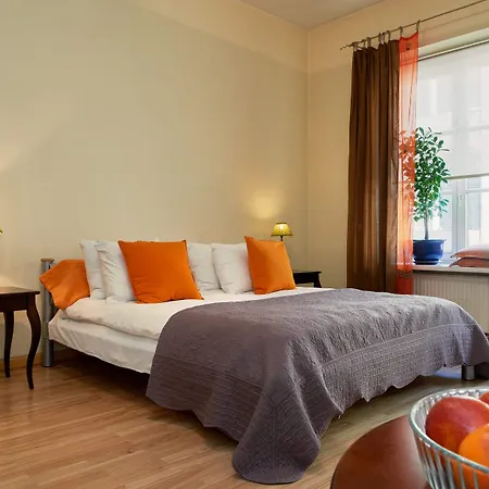 Renthouse Apartment *